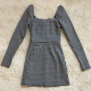 NWT Francesca’s Meredith Houndstooth Dress